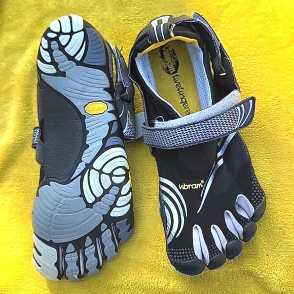 Vibram Shoes Vibram Komodo Five Fingers Shoes Poshmark